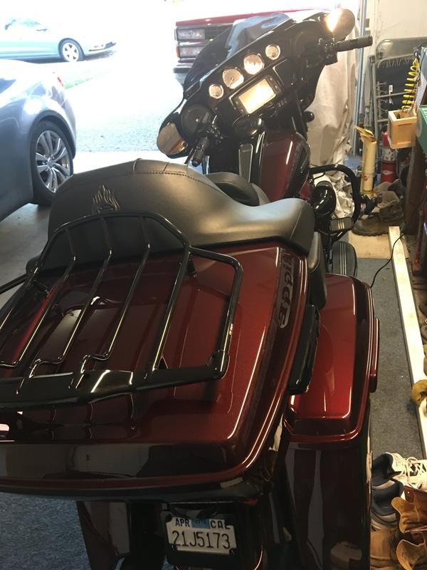 Scooter gets covered right after her post ride wax,C’mon!!