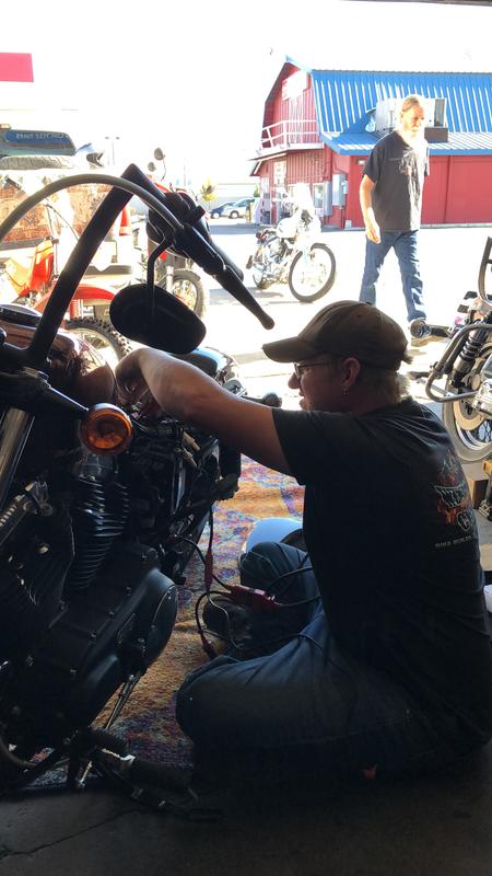 Chizeled Satin Black Handlebar 55800103 | Harley-Davidson USA