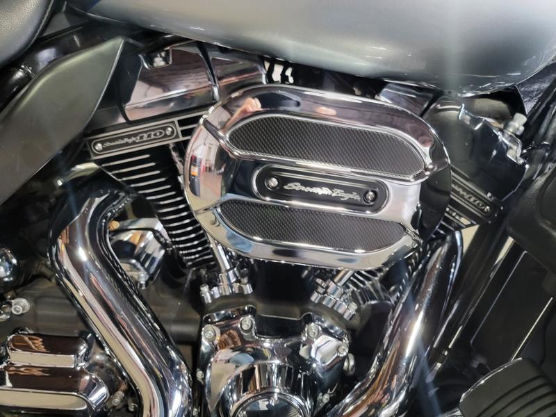 Screamin' Eagle Ventilator Elite Air Cleaner Kit - Chrome 29400219 | Harley- Davidson USA