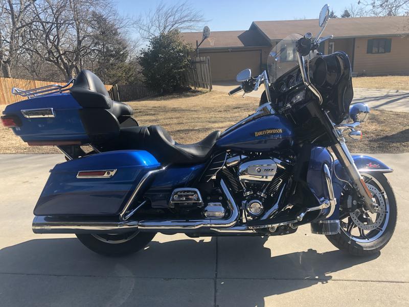 2017 Ultra Limited