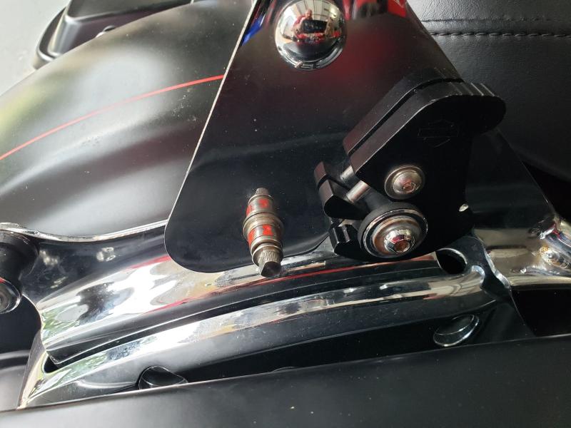 Adjustment bolt fell off / HD will not sell only the bolt cover / Cheap junk