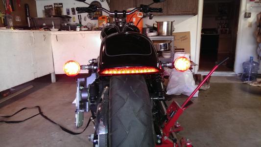 2010 FXDWG