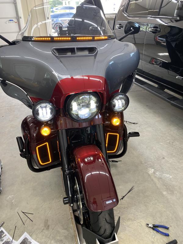 Front Signature LED Turn Signal Inserts 67801147 | Harley-Davidson USA