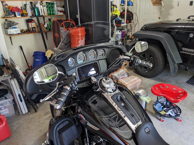 Batwing Tallboy Handlebar 55800591 | Harley-Davidson USA