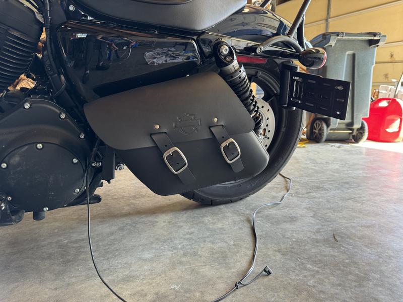 Single Sided Swingarm Bag 90201326A Harley Davidson USA