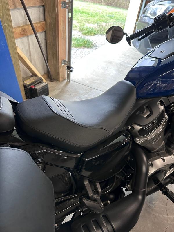 Seat on 2023 Nightster Special