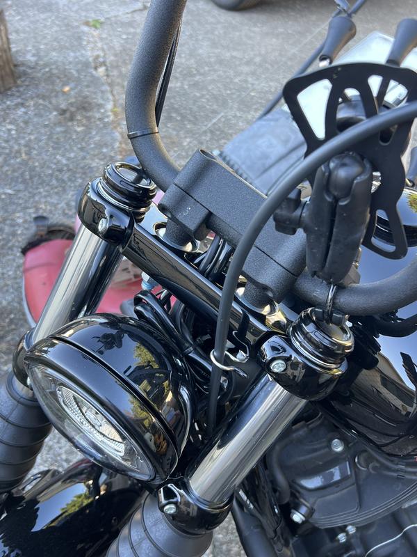 Dominion Upper Fork Stem Covers 45800117 | Harley-Davidson USA