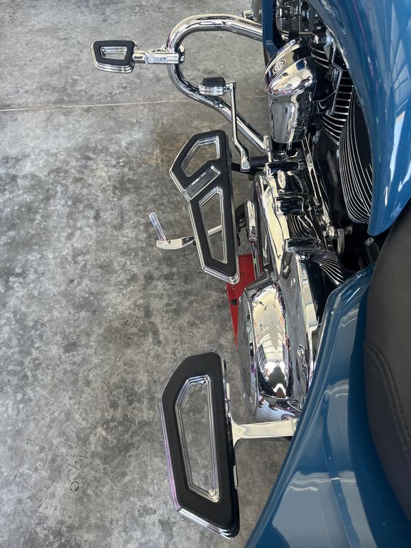 Empire Highway Footpegs 50501895 | Harley-Davidson USA