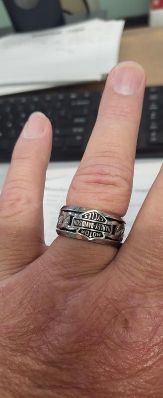 Wears as wedding band