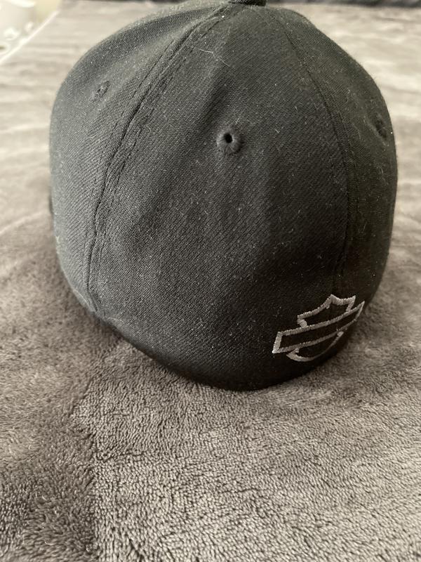 Love this hat, very comfortable