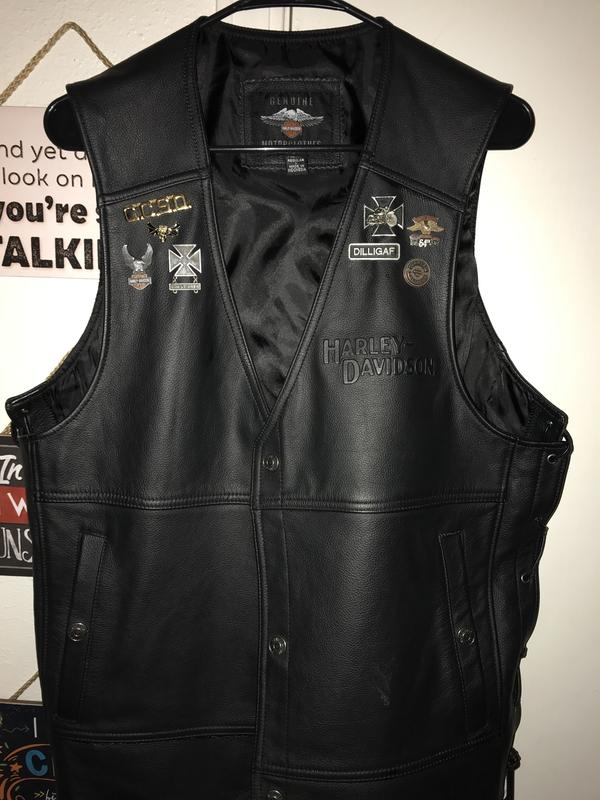 Men s Tradition II Leather Vest Harley Davidson USA