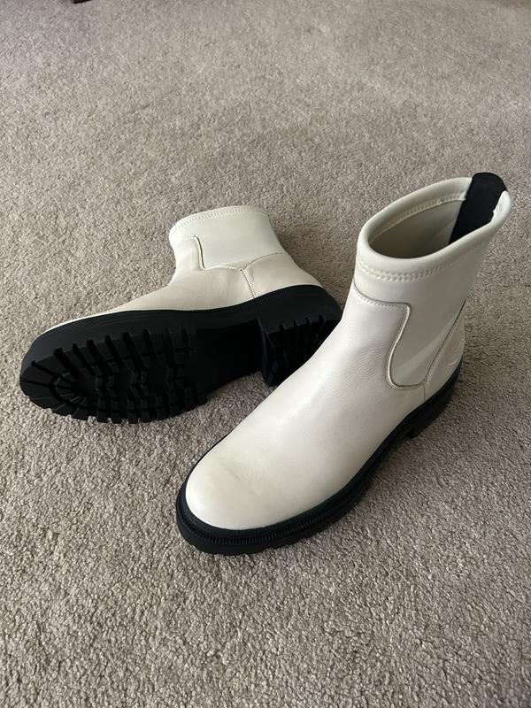 Women's Lenora 6