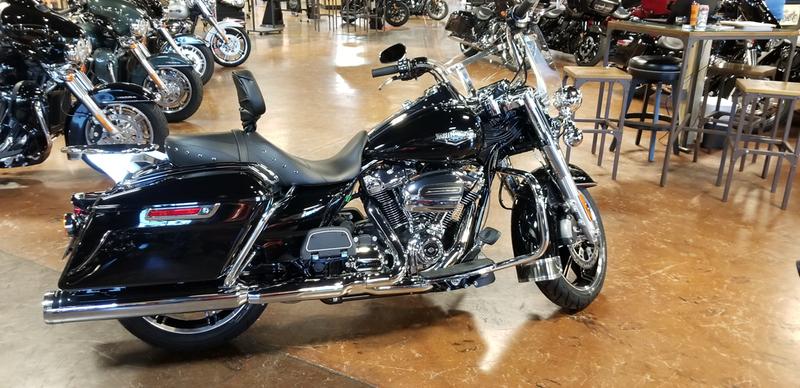 RoadKing and New Jeans!