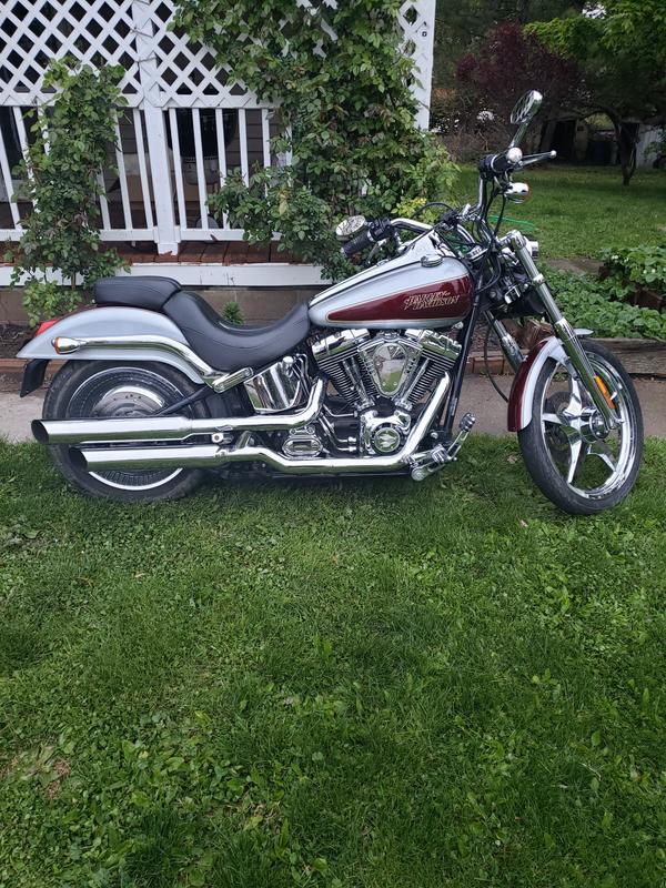 Harley-Davidson バイクタンク 白 青いストライプ Harley-Davidson バイクタンク 白 青いストライプ