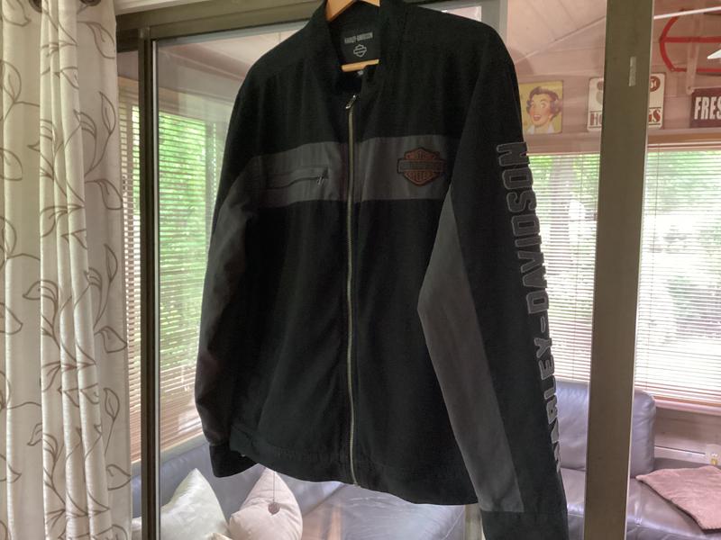 Have jacket back from cleaner now it fits great I really like it but man it arrived so smelly