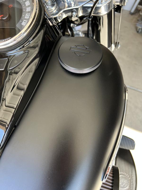 Diamond Black Fuel Cap 61100126A | Harley-Davidson USA