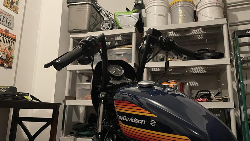 Chizeled Satin Black Handlebar 55800103 | Harley-Davidson USA