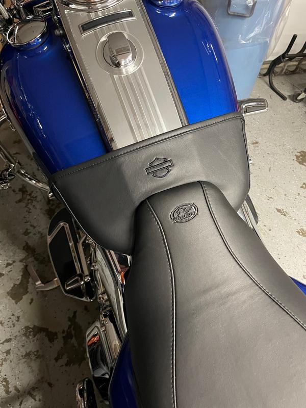 HARLEY DAVIDSON TANK BRA Tankubura 57799-Softail '00 -'17, Fuel Tanks