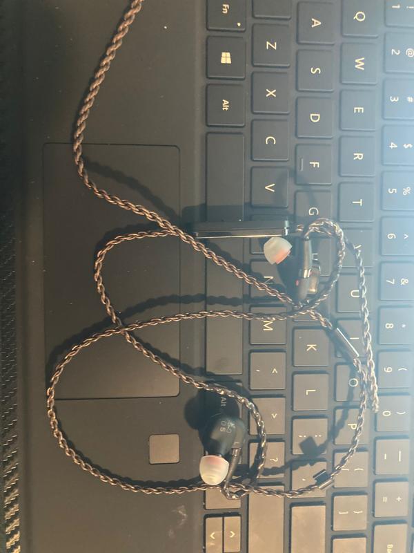 AKG N5005 | Reference Class 5-driver configuration in-ear AKG N5005 | Reference Class 5-driver configuration in-ear