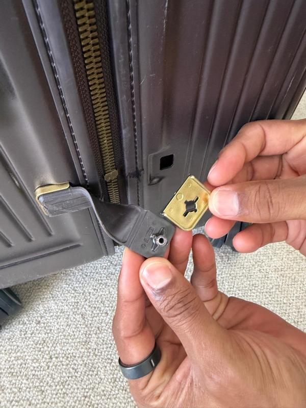 Customer photo for "Bad Quality- Regretting buying an additional ba"