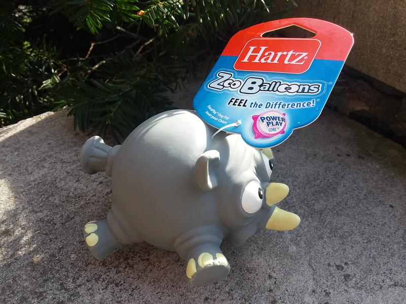 Hartz zoo balloons dog cheap toy