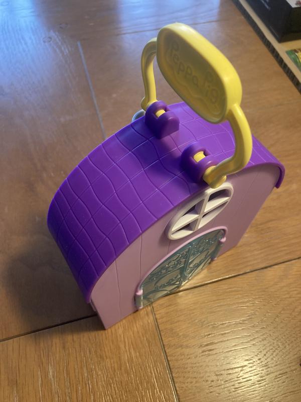 All the pieces fit inside.