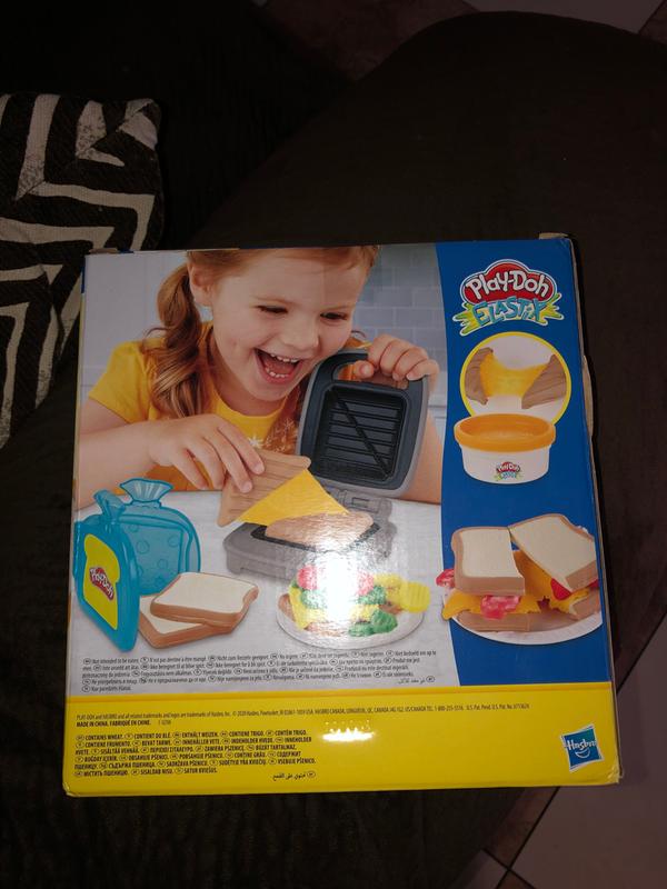 play doh cheesy sandwich playset