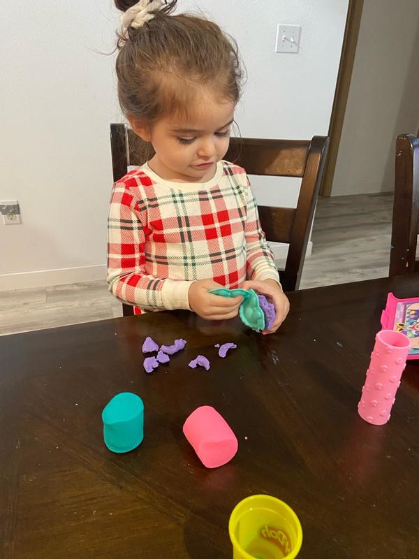 Customer carousel item 4.