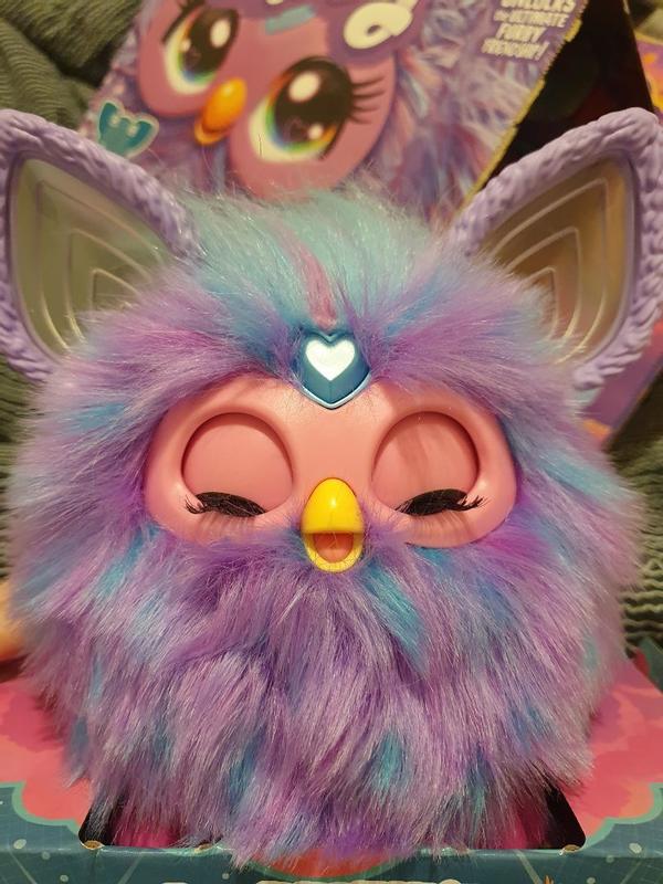 Furby violet peluche interactive Hasbro en multicolore