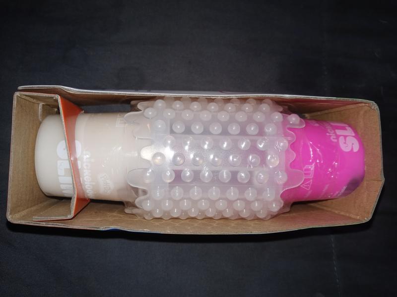 Sideview,you can see the white and pink slime.