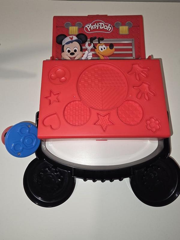 Customer carousel item 6.