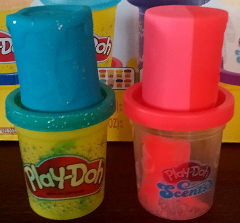  Play-Doh Sparkle and Scents Variety Pack of 16 Cans of