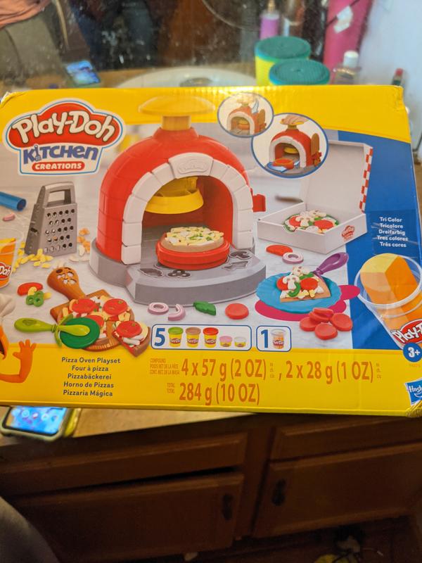 Play Doh Pizza Oven Playset + Play Doh 8 Pack of Rainbow Compound