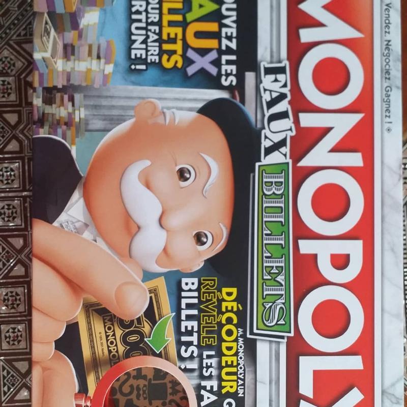 Monopoly Faux billets, jeu de plateau pour la famille et les enfants, à  partir de 8 ans, inclut décodeur de M. Monopoly, jeu pour 2 à 6 joueurs À  partir de 8 ans 