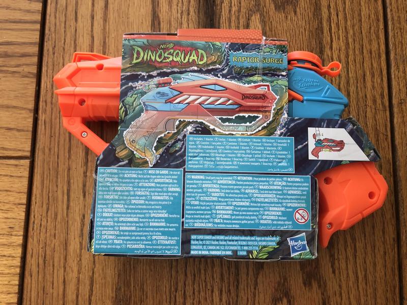  Super Soaker SUPERSOAKER Nerf DinoSquad Raptor-Surge Water  Blaster, Trigger-Fire Soakage for Outdoor Summer Water Games, for Youth,  Teens, Adults : Toys & Games