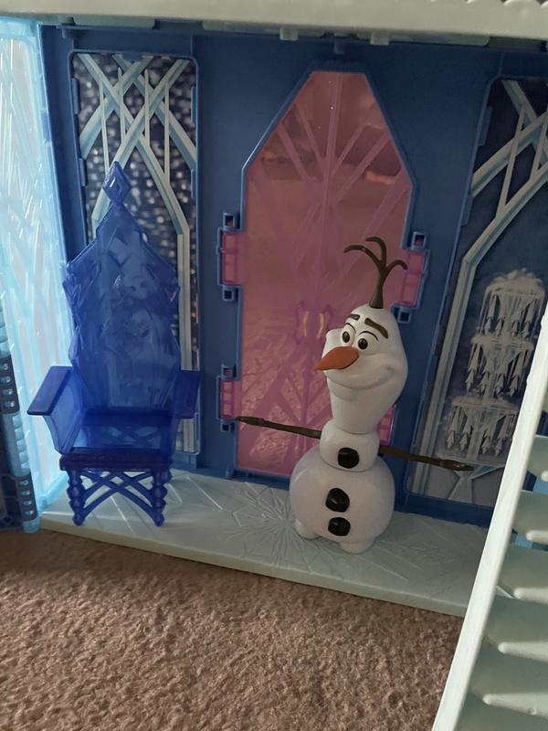 Olaf is lifelike