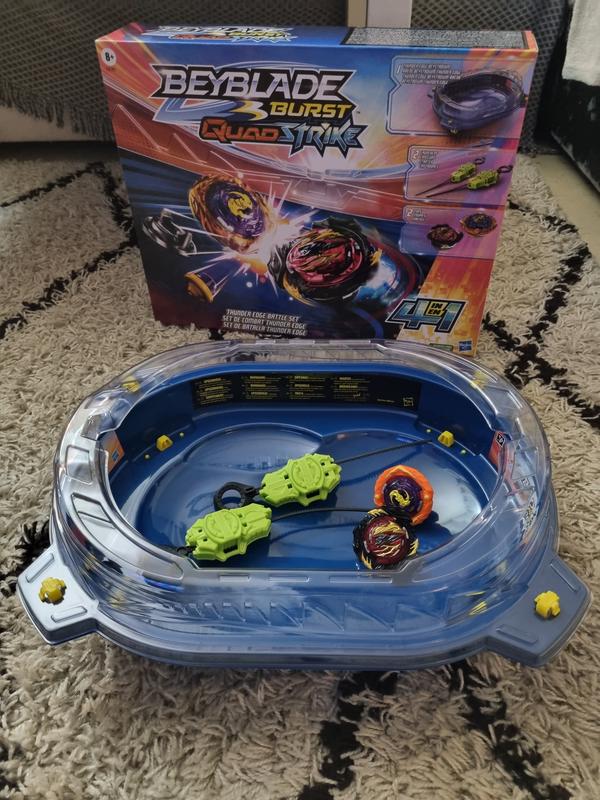 L'arène de toupis beyblade
