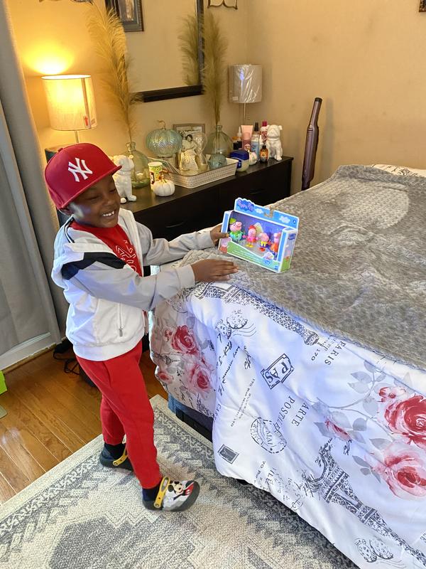 Super Happy Pepa Pig Fan!