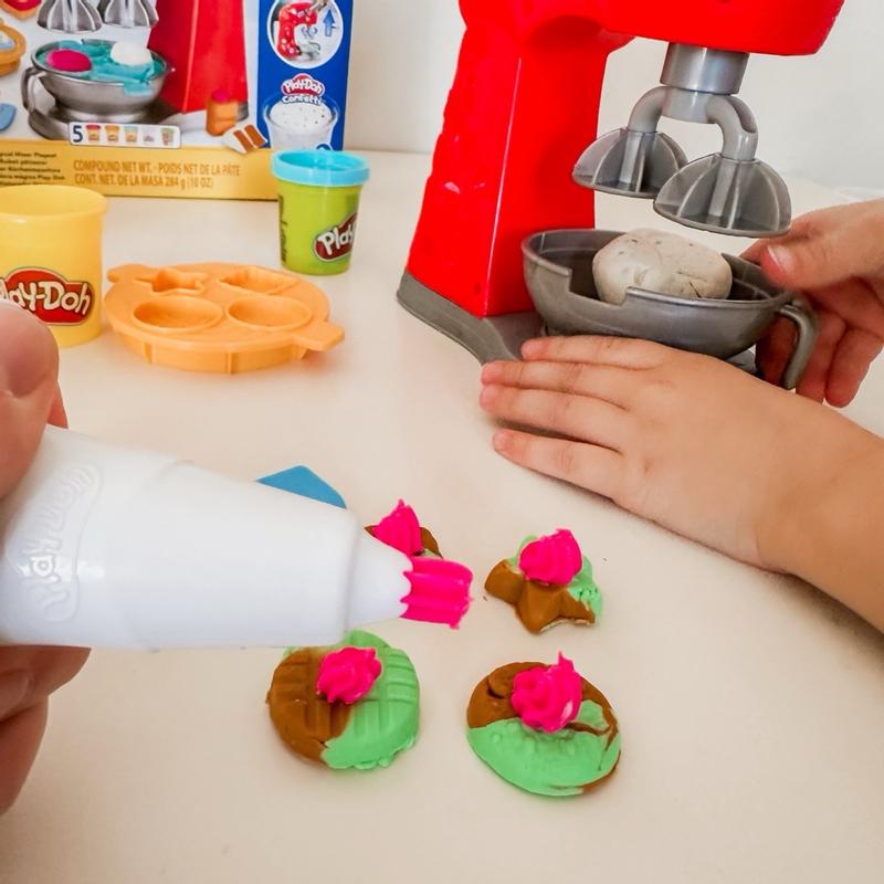 Play-Doh Kitchen Creations, Robot pâtissier, jouet de pâte à modeler avec  accessoires de cuisine factices