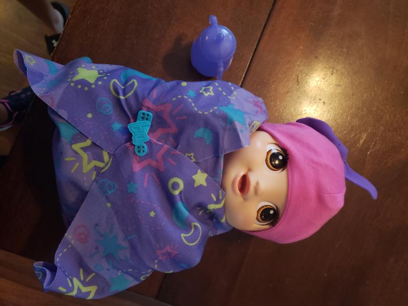 Newborn eyes open