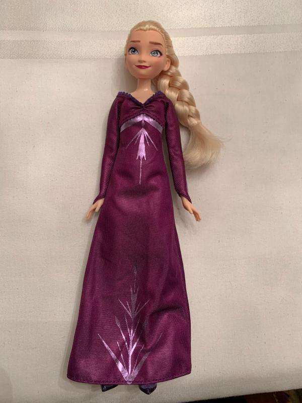 disney frozen 2 arendelle fashions elsa doll