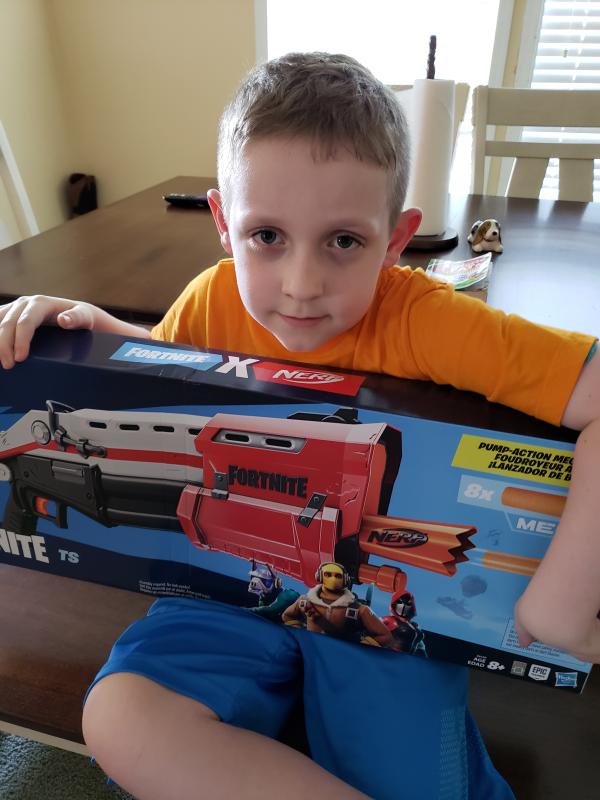 Opening it up!!! Big box!! Very sturdy!!