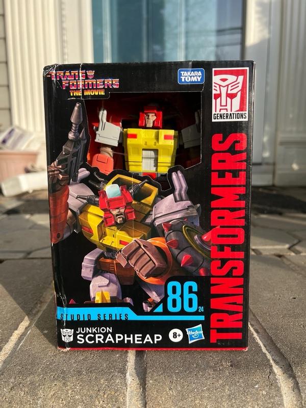 Jual TRA Studio Series Voyager 86-24 MV Junkion Scrapheap - TFOF8766