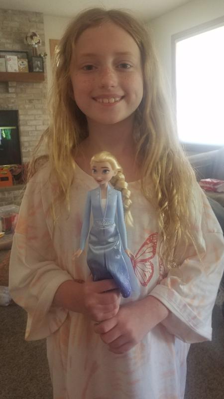Khloe's new Elsa doll!