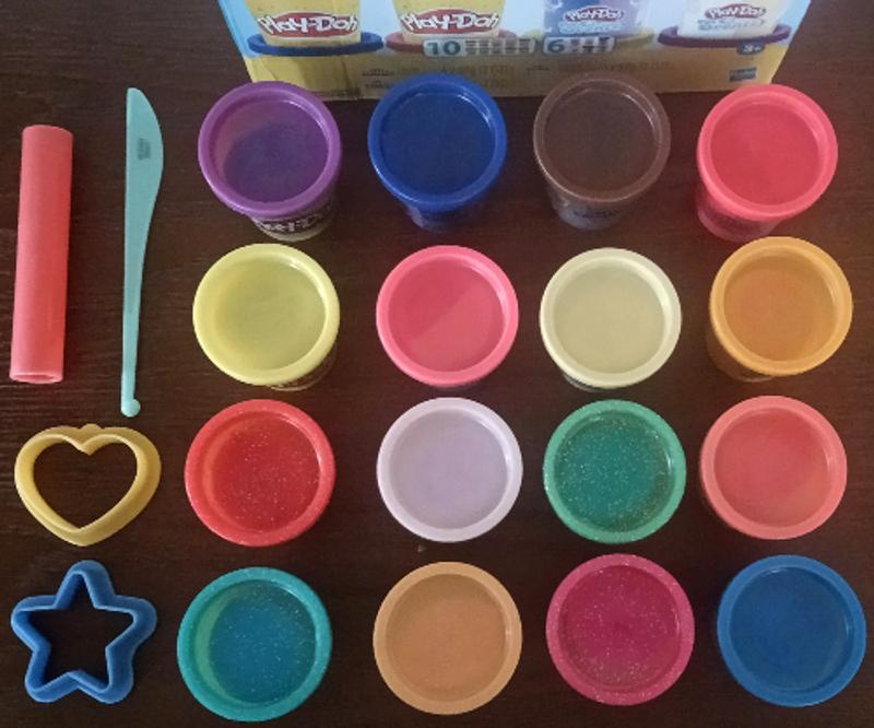  Play-Doh Sparkle and Scents Variety Pack of 16 Cans of