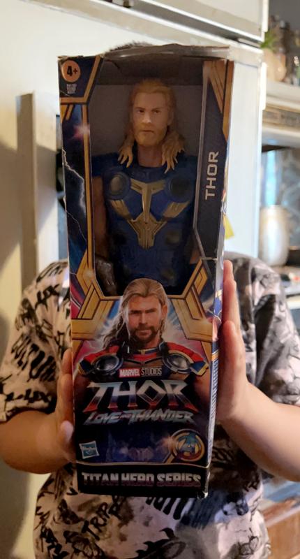  Marvel Avengers Titan Hero Series Mighty Thor Toy,  12-Inch-Scale Thor: Love and Thunder Figure with Accessory, Toys for Kids  Ages 4 and Up : Home & Kitchen