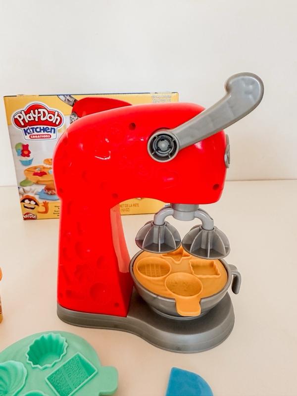 Play-Doh Kitchen Creations, Robot pâtissier, jouet de pâte à modeler avec  accessoires de cuisine factices, loisir créatif pour enfants À partir de  3 ans 