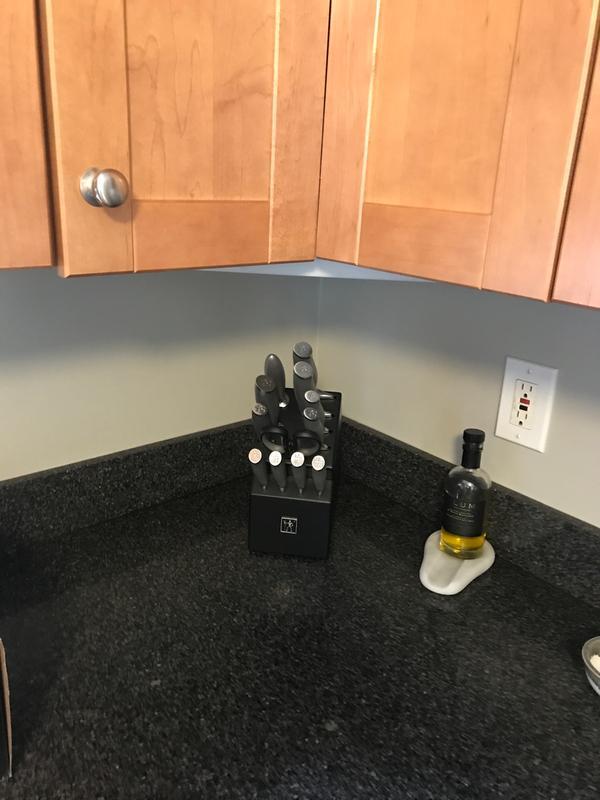 Looks great with our black quartz countertops