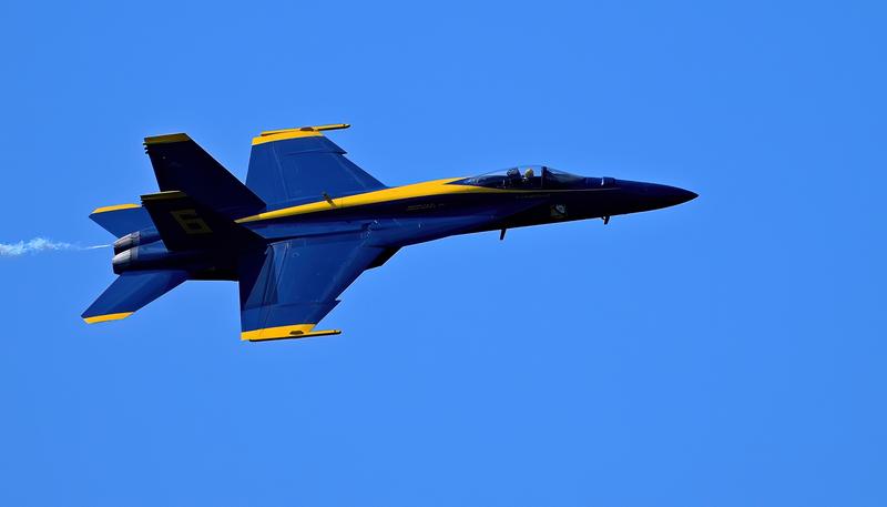 Nikkor Z 70-200mm f/2.8 VR S | Henry's