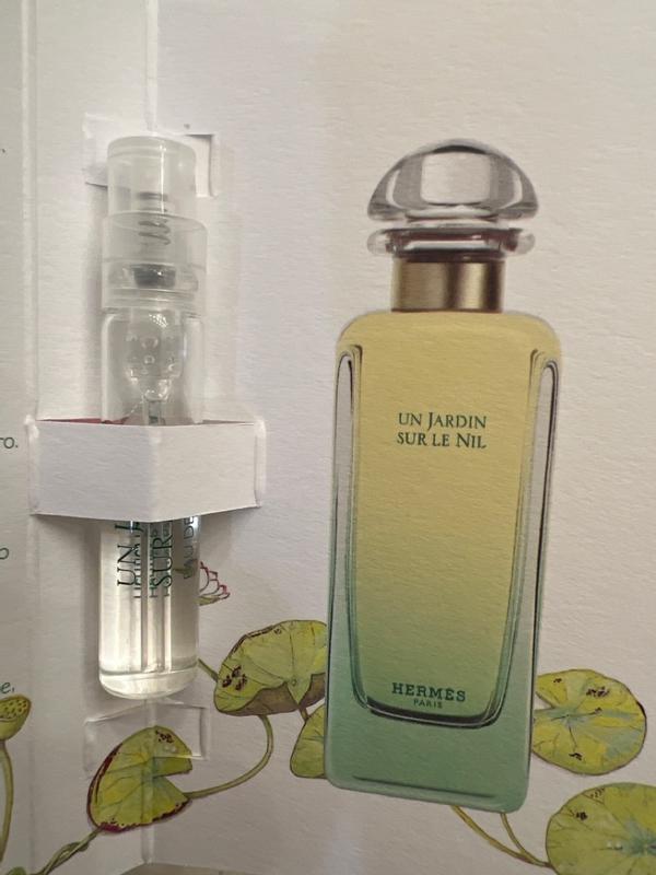 HERMES UN JARDIN SUR LE NIL ローション 200ml Un Jardin sur le Nil Moisturizing body lotion - 6.76 fl.oz